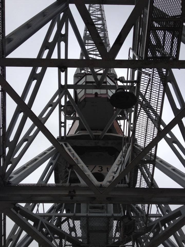 Old port cranes can be found on the Jätkäsaari and Hietalahti shores.