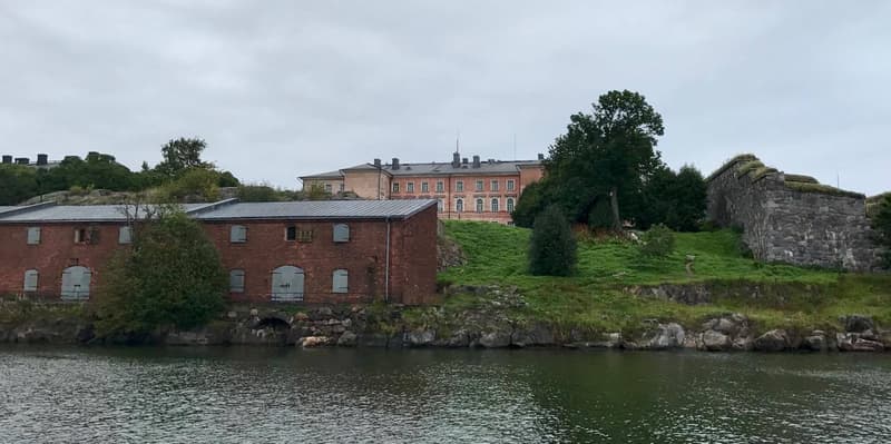 Helsingin saaret: Alkusyksyn retki Suomenlinnaan