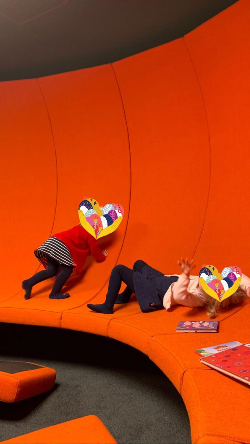 Oodi's secret story room is wonderful. But did whoever designed it realize that to a child's eyes, the place is one big slide...