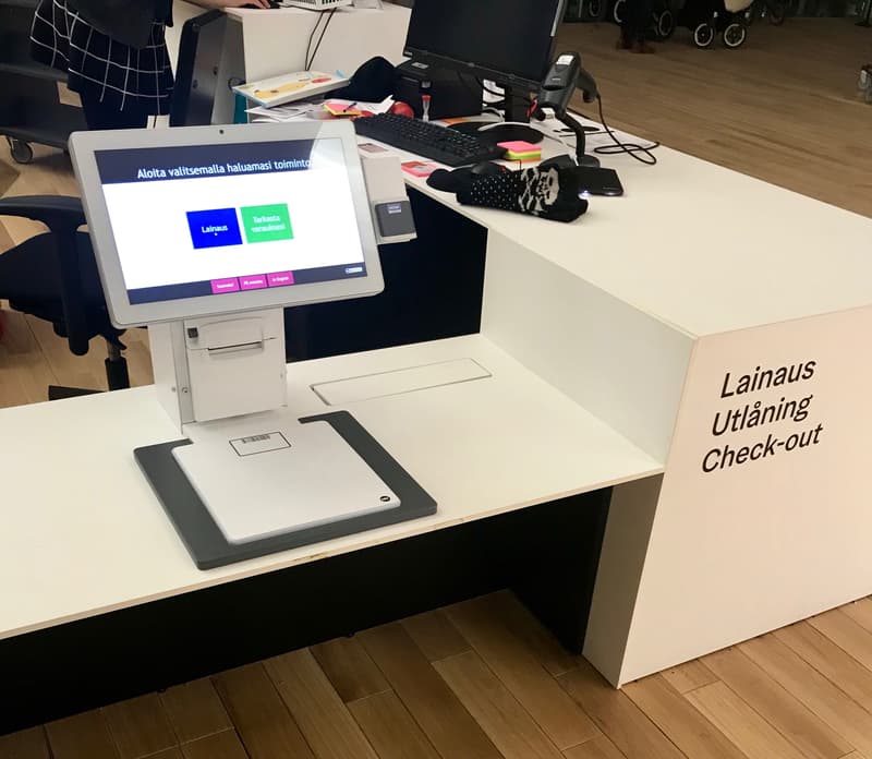 During Oodi's opening days, children's books were borrowed the most. The children's section checkout machine is also child-sized.